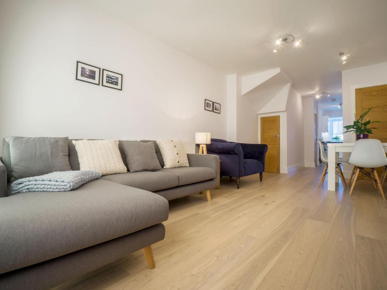 Ocean Heights Villa New Quay Buitenkant foto